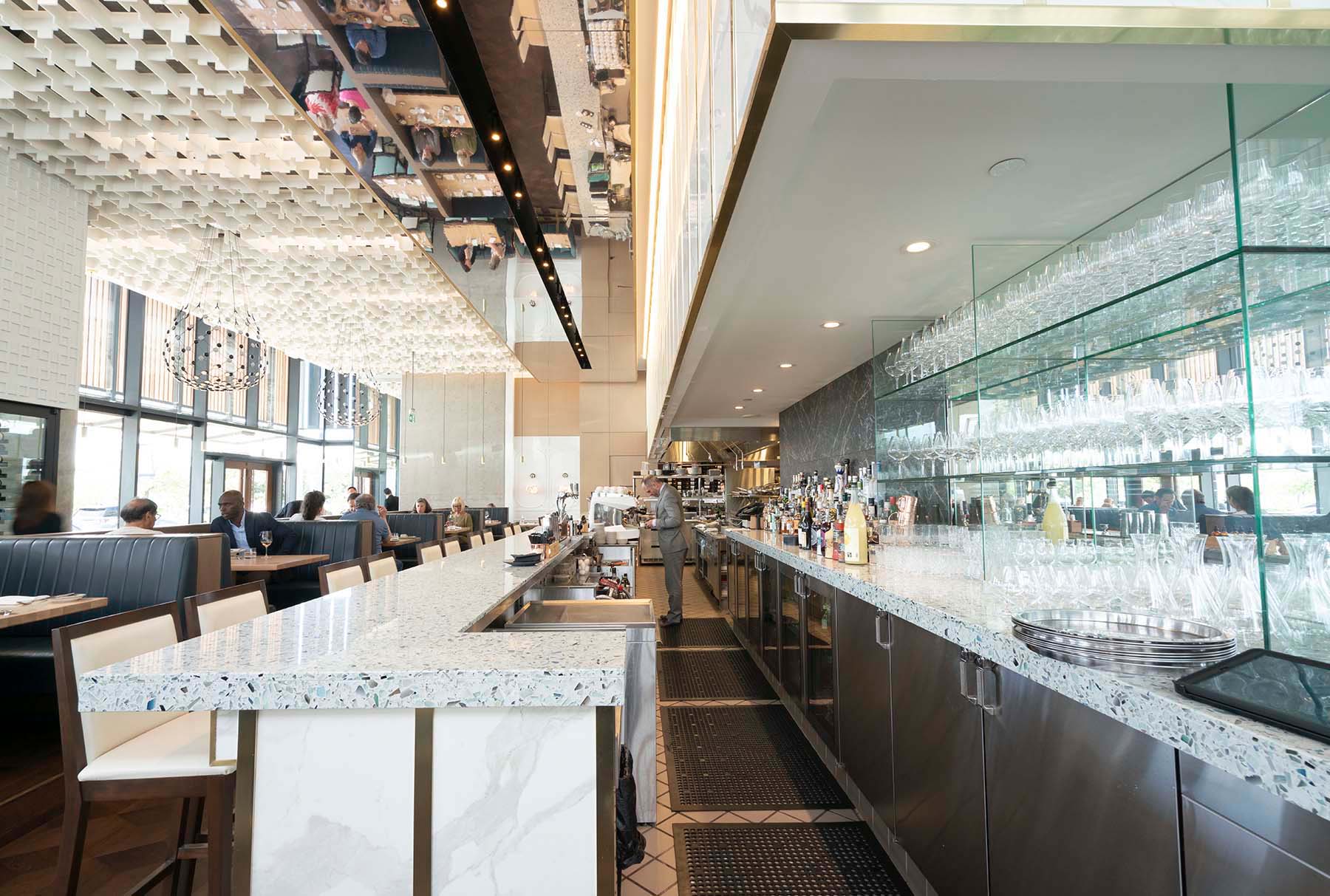 Arktura SoftGrid Skyline installed in a restaurant