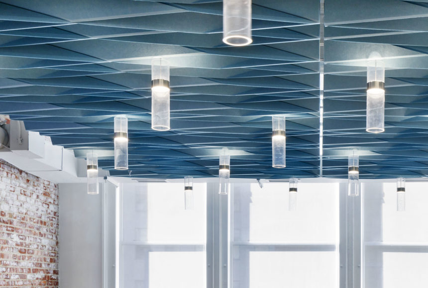 SoftFold® acoustical system with integrated lighting