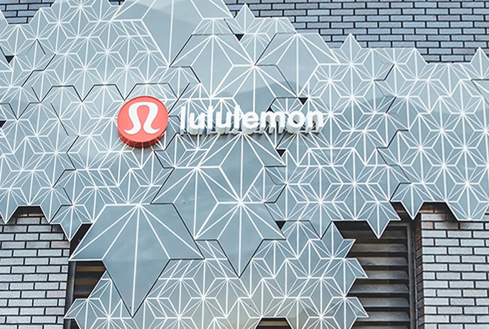 melrose lululemon