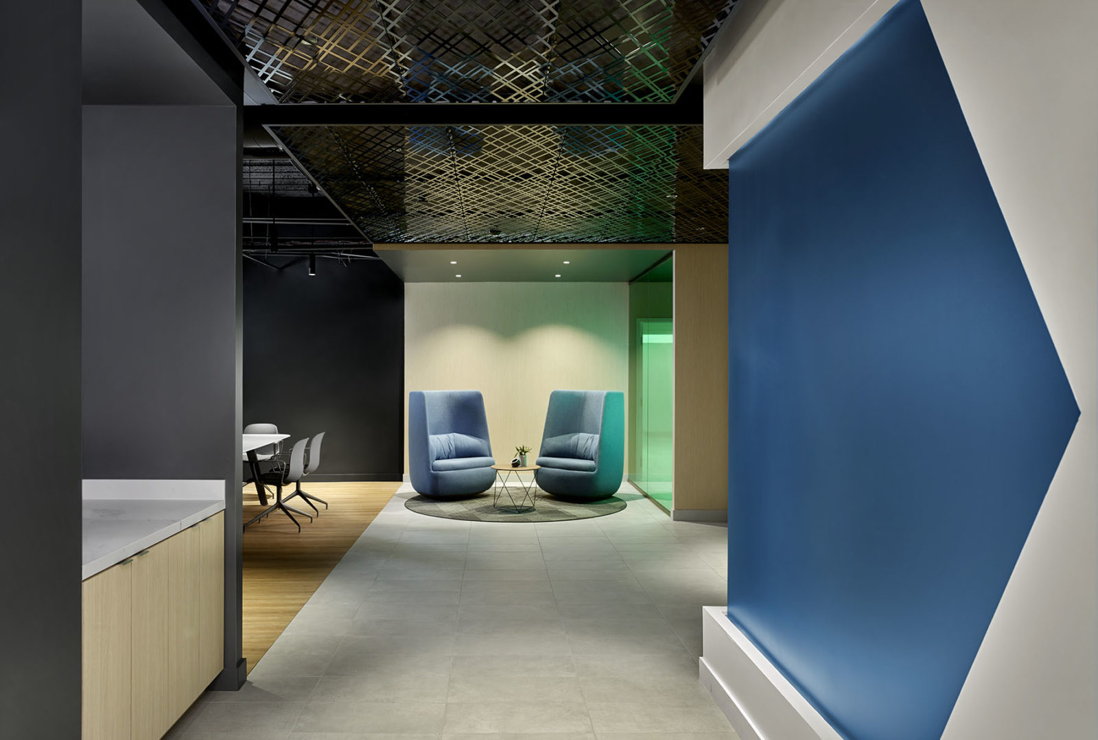 Arktura Trace Skew in Black ceiling install in San Francisco office